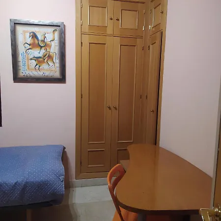 Edificio Trovador Homestay