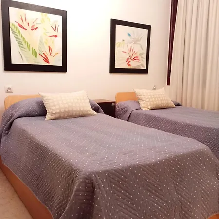 Edificio Trovador Homestay Seville
